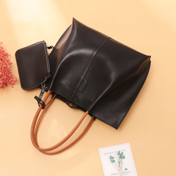 

Famous Brand Genuine Leather women's handbags shoulder bag Casual Crossbody For Female Cowhide Office Messenger Bag
