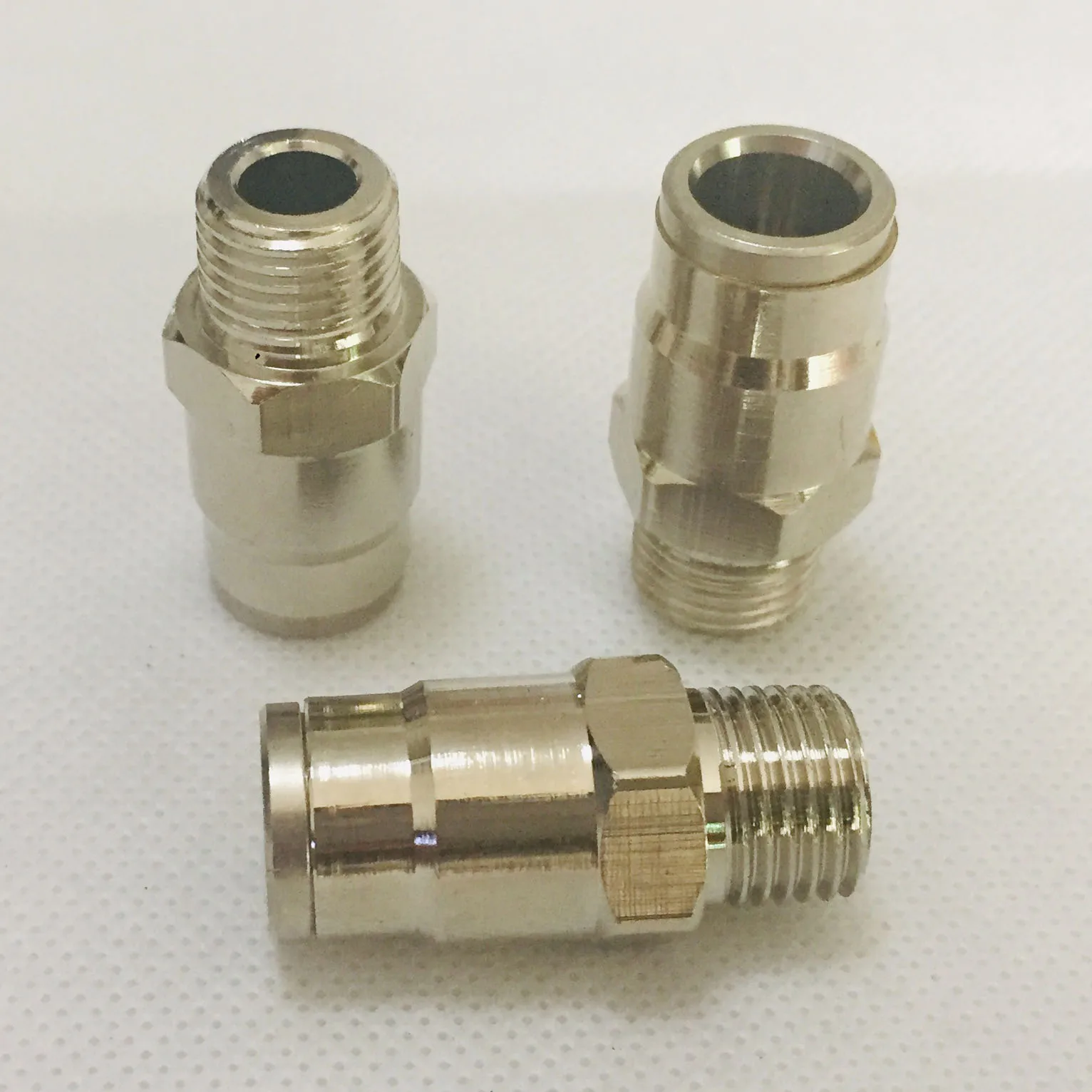

(5pcs/lot)1/4"-3/8"(9.52mm) Water outlet valve connection pipe,Pipe joint for mist cooling system,Quick plug connection pipe