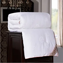 

ALICELU 2017 New Sewing Process Twill Cotton And Silk Autumn And Winter Solid Color Simple And Generous Bedding Quilt Hotel Home