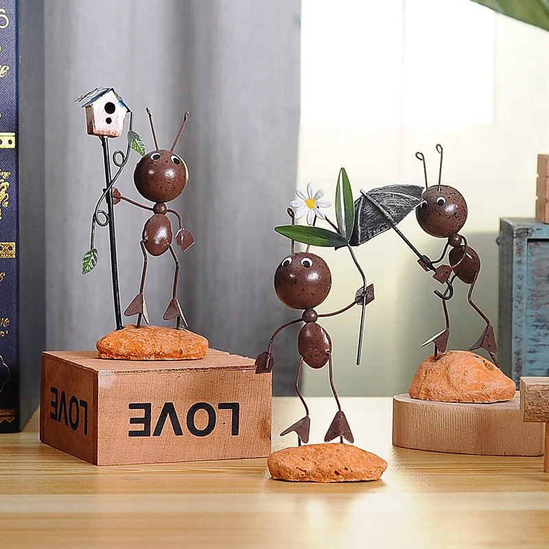 الرجعية الحنين الحديد النمل صغيرة الحلي الإبداعية النمل نموذج الحرف تلفزيون مجلس الوزراء خزانة غرفة نوم مقهى المنزل الديكور لعبة الهدايا