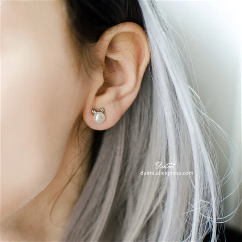 

DAIMI silver Cat Earrings Studs Earrings 5-6mm Freshwater Pearl Earrings