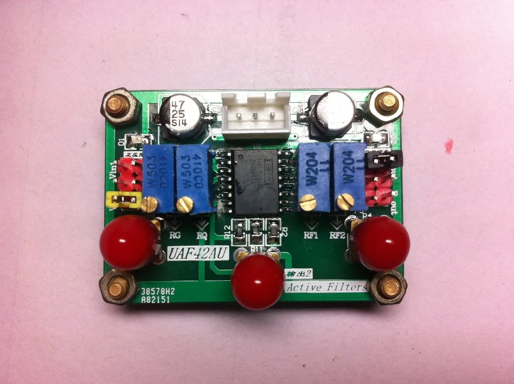 

UAF42 filter ( high pass lowpass bandpass bandstop ) filter module