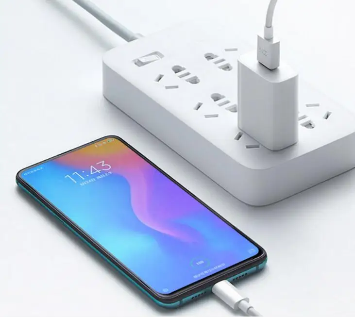Xiaomi USB быстрое зарядное устройство 18 W MDY-08-EH выход 5В = 2.5A 9 V = 2A 12 V = 1.5A вход AC100-240V 50/60Hz 0.5A