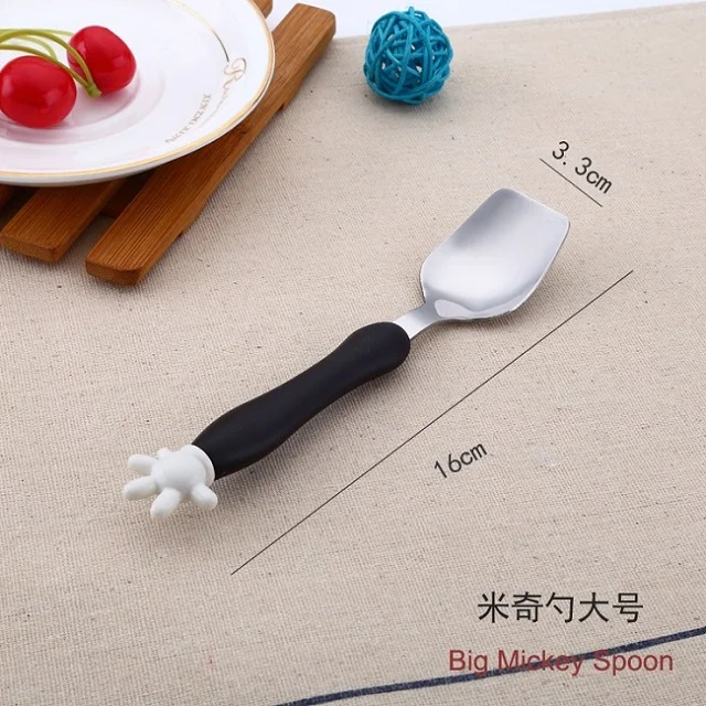 Kids Cute Fork Spoon Mouse Palm Shape Cutlery Baby Food Feeding Tableware Toddler Dinnerware Portable Utensil Feeding Training - Цвет: Big Mickey spoon