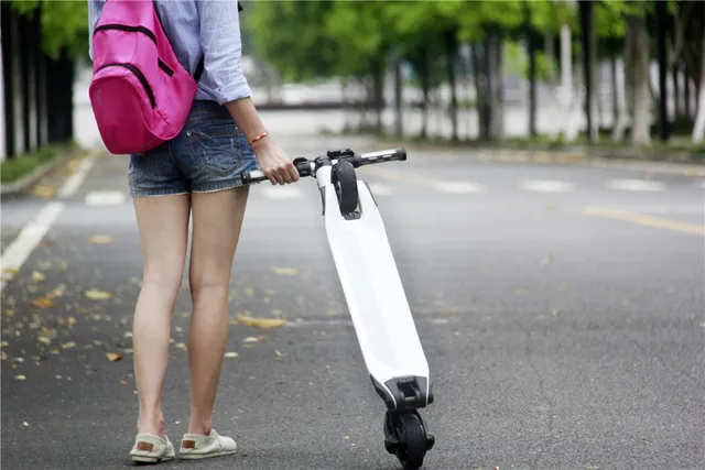Best price at $421 Cheap 250W 7KG Carbon Fiber Electric Scooter Foldable hoverboard Two wheels Skateboard 24V 10.4AH Lithium battery Adults + Free Gift