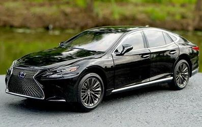 Высокая имитация 1:18 LEXUS LS500 Расширенная Коллекция Модель автомобиля литая металлическая модель автомобиля оригинальная коробка - Цвет: Черный