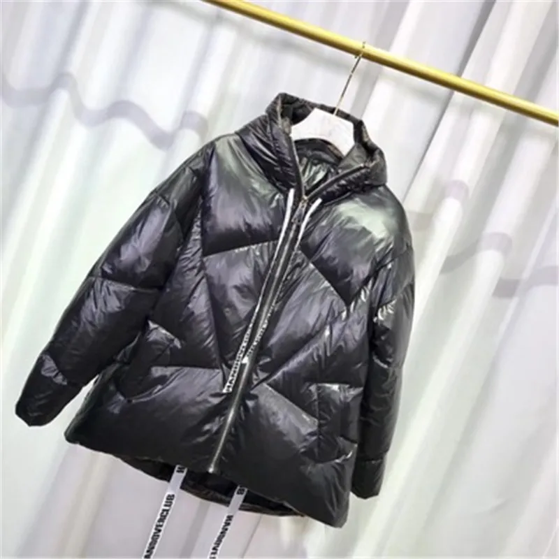 2018 winter New Women's Down Jacket Coat Loose Big Size Thick Outer Cloak A Word Short Silver Bright Hooded Outerwear D483