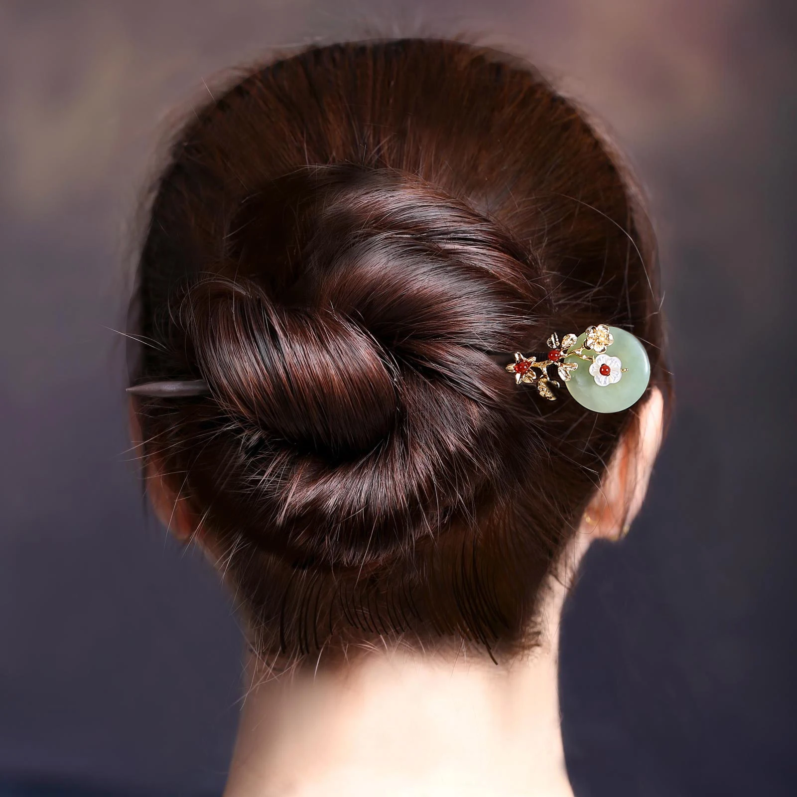 

Retro classical disc hair accessories chinese hairpin jade ancient wind hairpin headgear Muxi Palace hair accessories stepping
