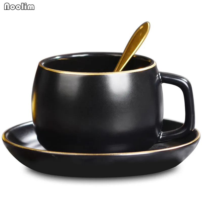 NOOLIM керамическая кофейная чашка и блюдце, черный пигментированный фарфоровый чайный набор с ложкой из нержавеющей стали, набор посуды для напитков - Цвет: Черный