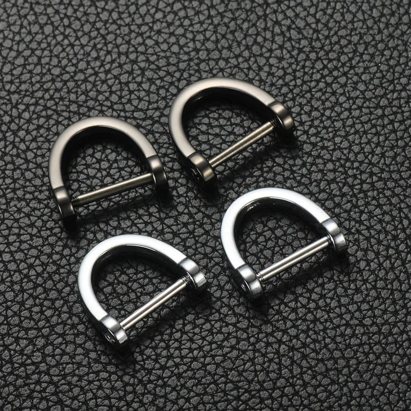 

1pcs Car Keychain Thick Rod Classic D Shape Horseshoe Key Holder Car Interior Accessories Key Ring Car-styling Decoration
