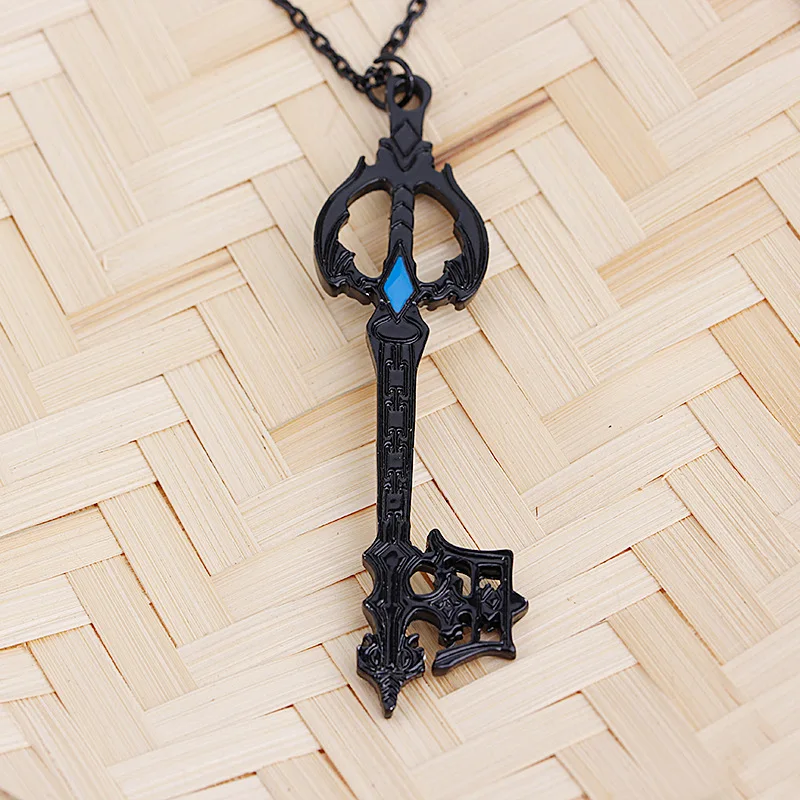 

24Pcs/Lot Costume Accessory Key Shape Pendant Gift Kingdom Hearts Sara Oblivion Keyblade Black Key Weapon Style Metal Necklace