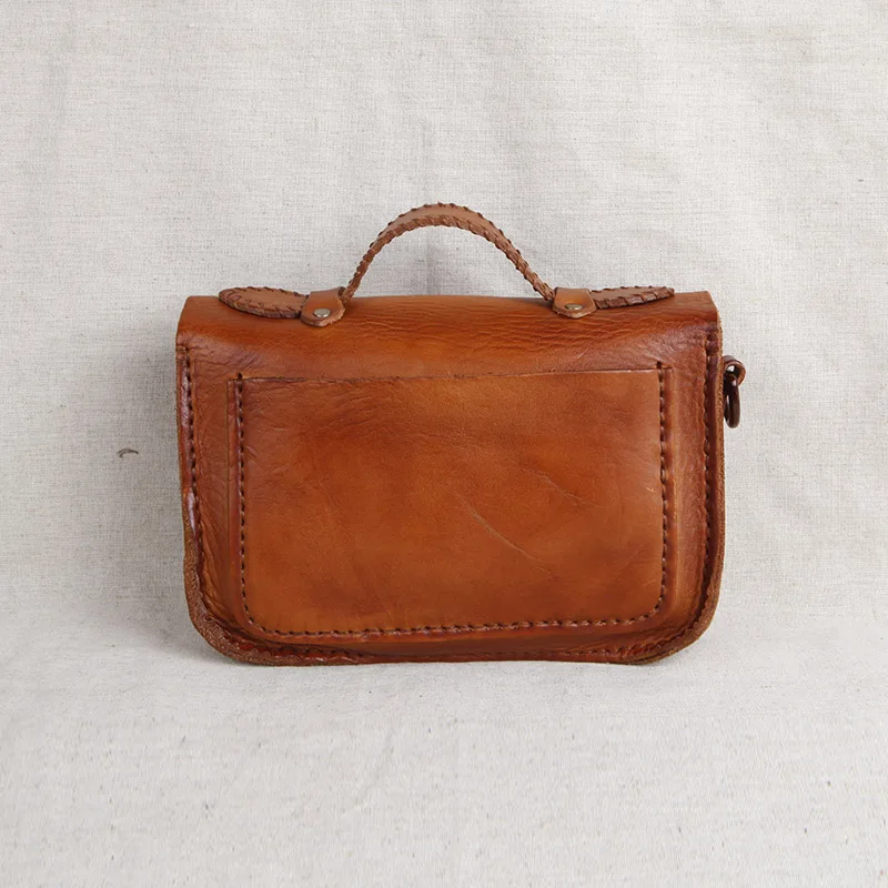 AETOO Handmade women's bag, leather retro shoulder slanted bag, head leather literary postage bag, small square bag