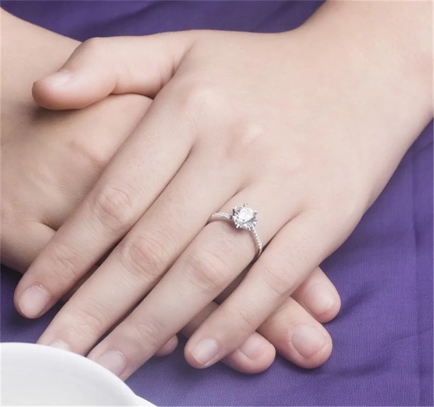 Forever Classic 0.5Ct круглый разрезанный Муассанит кольцо Снежинка микро-проложили Твердые 925 серебро кольцо белое золото цвет кольцо