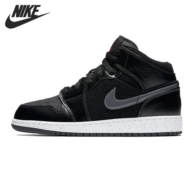 nike cortez pas cher jordan