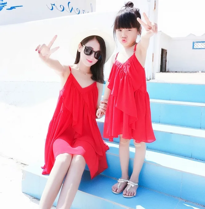 

Tank Mother and Daughter Dresses Family Look Mommy and Me Clothes Mom Mum Daughter Chiffon Flouncing Matching Dress Clothes
