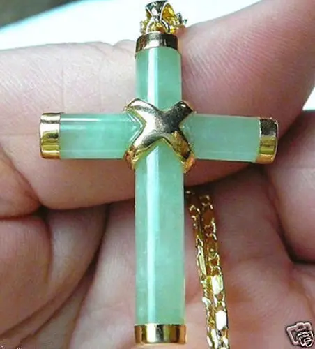 

Selling> Light Green Cross Pendant Necklace