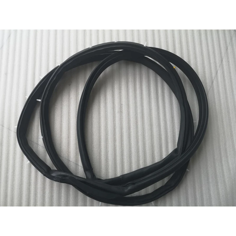 

Weatherstrip - Front Door right 2005-2009 for Hyundai Tucson OEM 821402E000