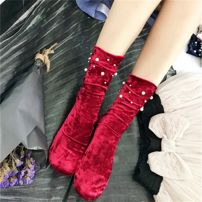 

SKMY 2019 autumn winter women's pearl decoration pile of socks elegant and interesting flash gold velvet stretch socks