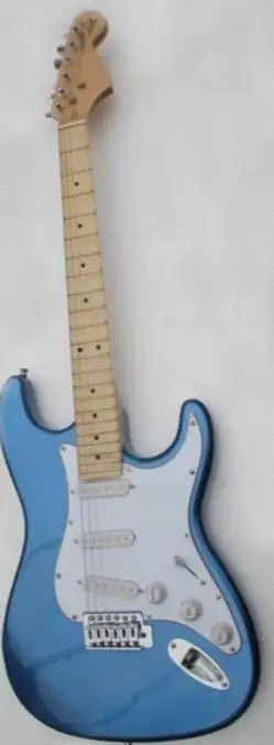 

Cheap guitar Yngwie Malmsteen Scalloped maple fretboard Big Head ST 6 string electric guitarra in blue 140605