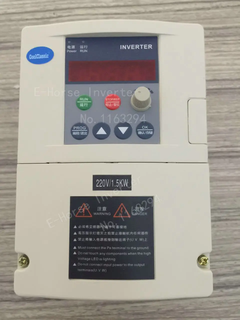 

Frequency Converter ZW-S2015 1.5KW VFD Frequency Inverter single phase Input 220v 3-phase output motor with control line