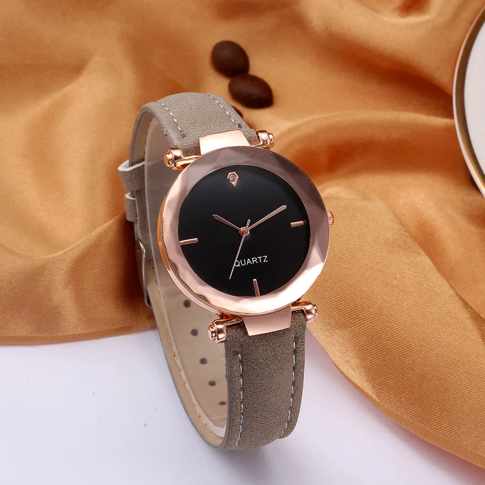 

2019 Top Brand Women Bracelet Watch Contracted Leather Crystal WristWatches Women Dress Ladies Quartz Clock Dropshiping A50
