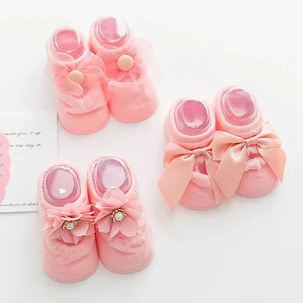 Хлопковые носки-тапочки для малышей; галстук-бабочка с цветком; носки-башмачки с дырками; скользкие кружевные носки для девочек