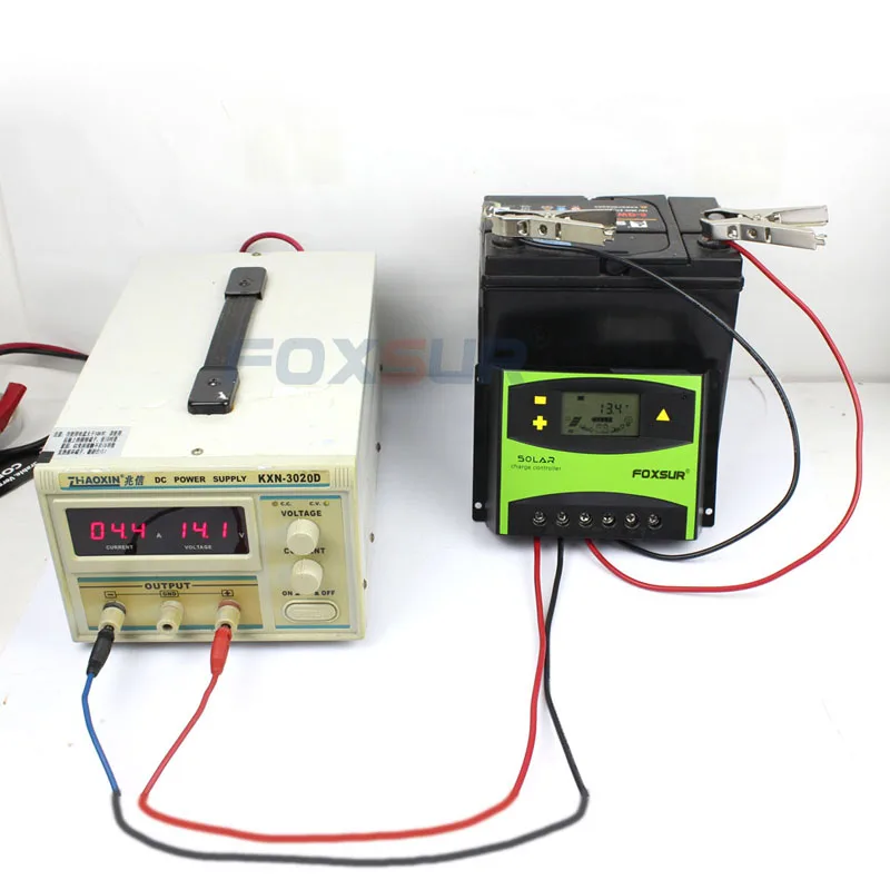 FOXSUR ЖК-контроллер заряда 60A PWM 12 V 24 V автоматическая зарядка солнечных батарей регулятор разрядки, регулируемый параметр