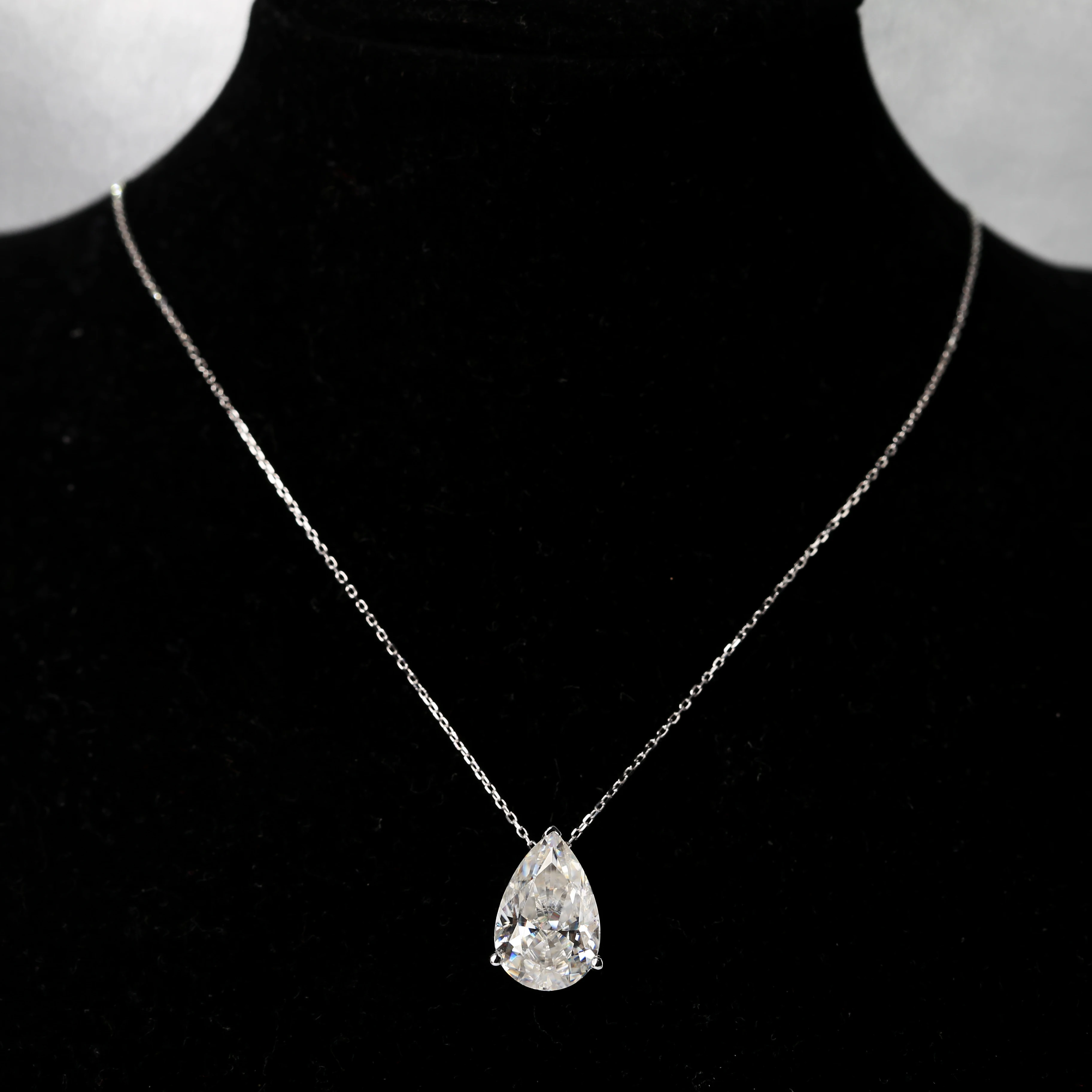 Подвеска Moissanite однотонная подвеска из белого золота 18 К 4 5ct 10х15 мм DF Color груша