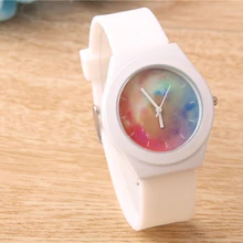 Fashion Casual Luminous Quartz Watch Women Soft Silicone Jelly Lovers’ Watches Creative Star Sports Wristwatch Students Clock