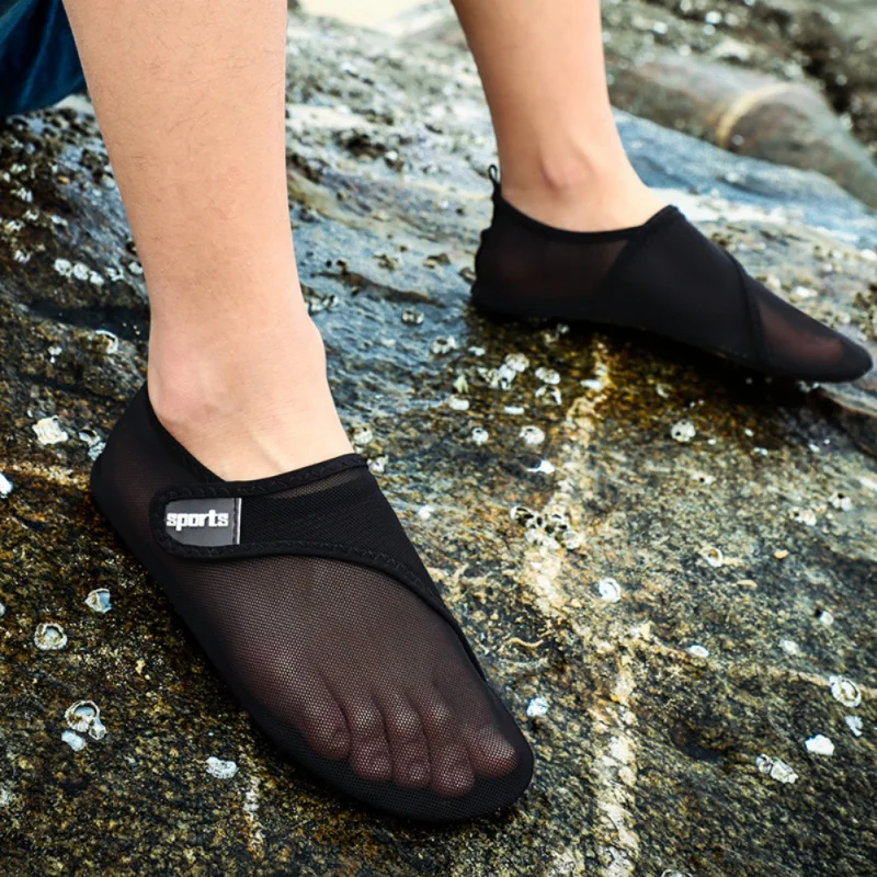 Босиком Sandbeach обувь для плавания и дайвинга для мужчин и женщин водонепроницаемая обувь эластичные носки для пляжа и бассейна обувь для дайвинга