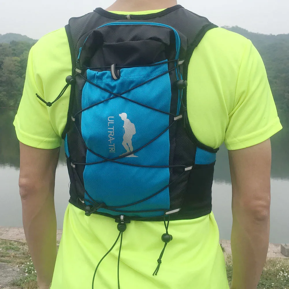 U-run trail backpack. Official store ultra-tri hydration trail. Ferrino spark 13. Packable running vest. Mdl 30 racing elastic.