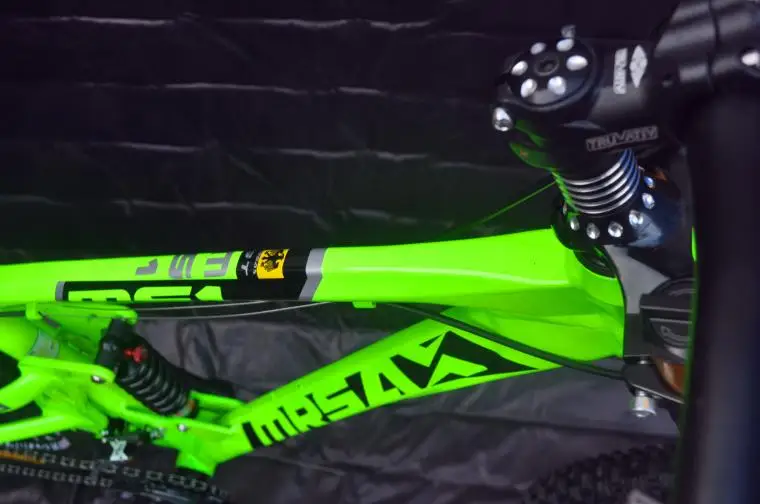 Top New Brand Downhill Mountain Bike Aluminum Alloy Frame Oil Disc Brake Soft Tail Bicicleta Outdoor Sports MTB Bicycle 11 Top New Brand Downhill Mountain Bike Aluminum Alloy Frame Oil Disc Brake Soft Tail Bicicleta Outdoor Sports MTB Bicycle 11