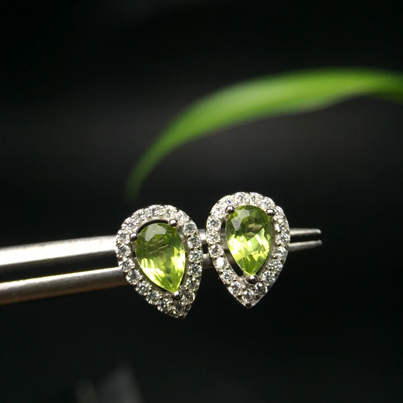 

Uloveido Tested Peridot Stud Earrings for Women, 4*6mm, 925 Sterling Silver, Heart Jewelry with Velvet Box Certificate FR135