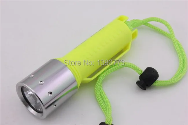 cree t6 diving flashlight  (8).jpg