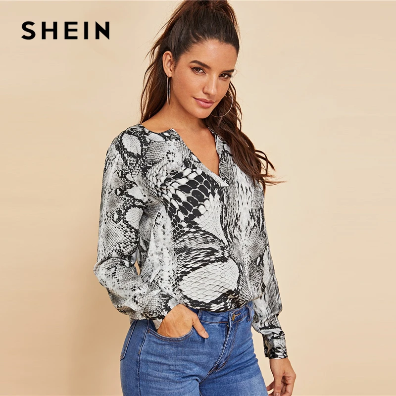 SHEIN Блузка С Змеиным Принтом И V Образным Вырезом Стильная Блуза Глубоким