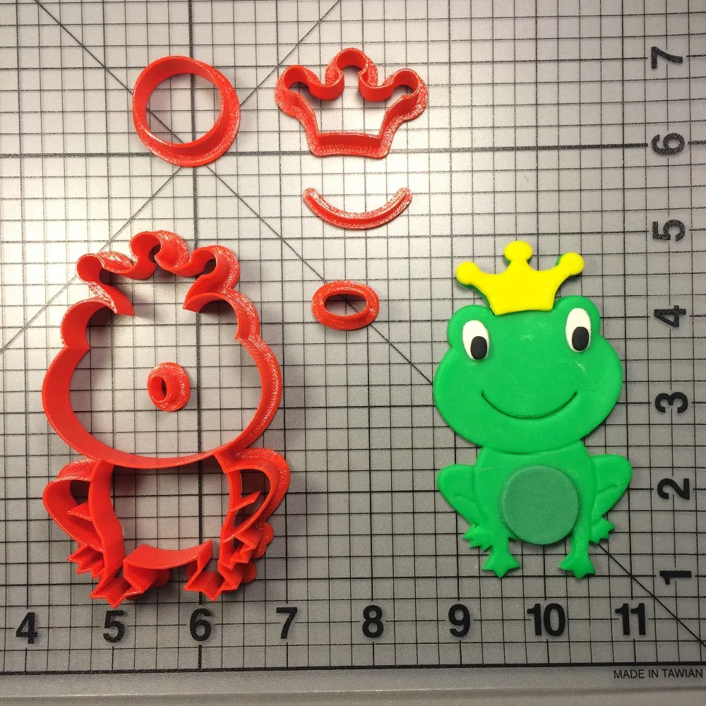

Cute Frog Face Prince Cookie Cutter Fondant Cupcake Top Made 3D Printed Cookie Cutter Set Cake Decorating Tool Baking Mould