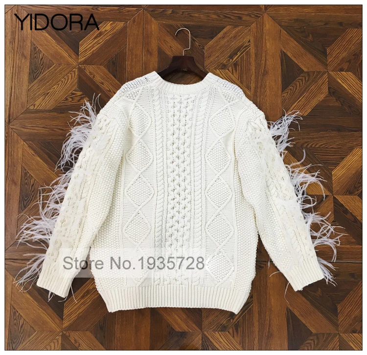 

Fall/Winter 2018 New Women White Loose Twisted Cable Feather Knit Pullover Sweater Featuress Long Sleeve With Feather Details