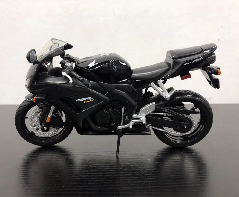 HONDA CBR 1000RR (5)