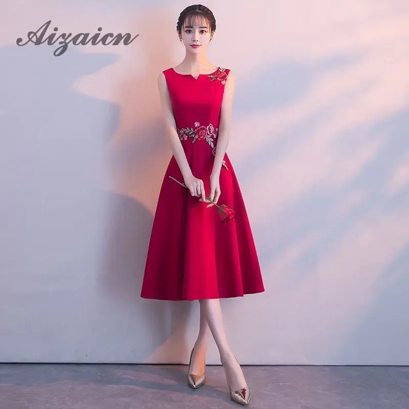 Красный невесты китайский свадебное платье Для женщин вышивка Cheongsam Винтажные наряды традиционный рукавов Qipao вечернее платье Китай