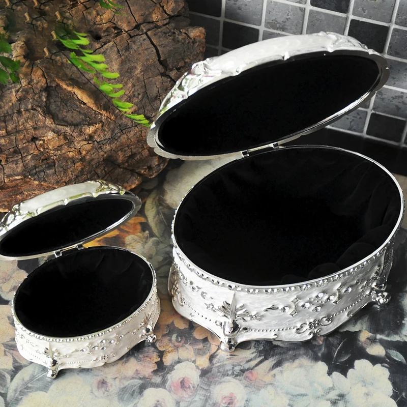 Magic Jewelry Box European Ring Boxes Princess Earrings Bracelets Necklaces Organizer Metal Polishing Curve Storage Box Magic Jewelry Box European Ring Boxes Princess Earrings Bracelets Necklaces Organizer Metal Polishing Curve Storage Box