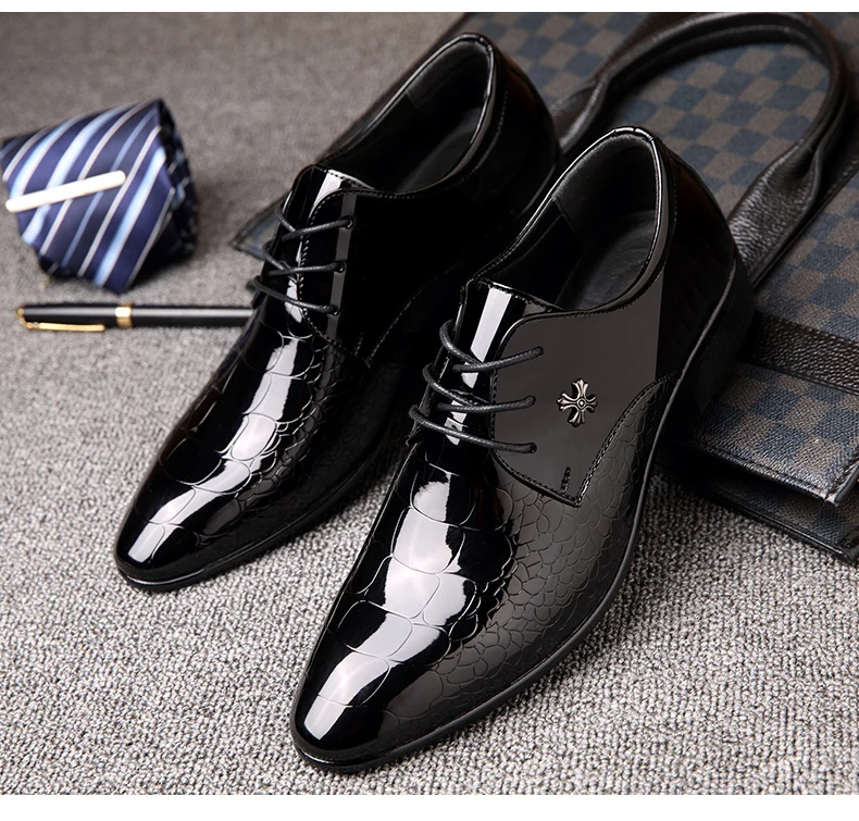 Мужская обувь в деловом стиле с острым носком, на шнуровке, Блестящий верх и нижний верхний слой из крокодиловой кожи, тисненая Мужская обувь 5820-1