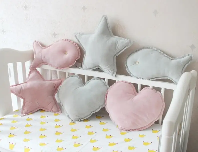 TOYMYTOY Oreiller Poisson Peluche Jouet Peluche en Forme du Poisson Coussin d/écoration pour Chambre Maison