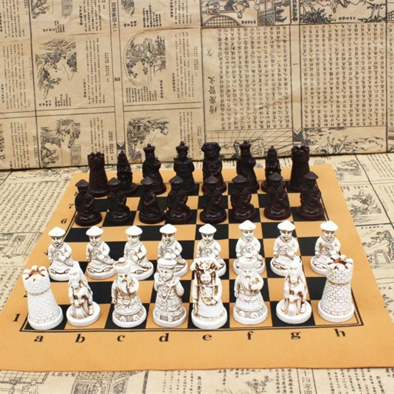 Yernea Antique Chess Medium Chess Piece Chess Board Resin   Lifelike Pieces Characters Cartoon Entertainment Gifts