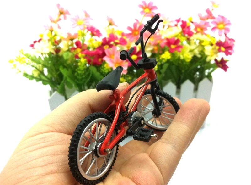 Случайные 1 набор сплав мини BMX пальчиковые горные велосипеды с розничной коробкой + 2 шт запасные шины Велосипед Fixie творческие игры игрушки ... Случайные 1 набор сплав мини BMX пальчиковые горные велосипеды с розничной коробкой + 2 шт запасные шины Велосипед Fixie творческие игры игрушки ...