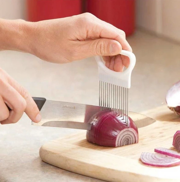 

Kitchen Gadgets Handy Stainless Steel Onion Holder Tomato Slicer Vegetable Cutter Safety Cooking Tools