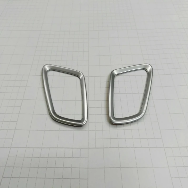 (3)