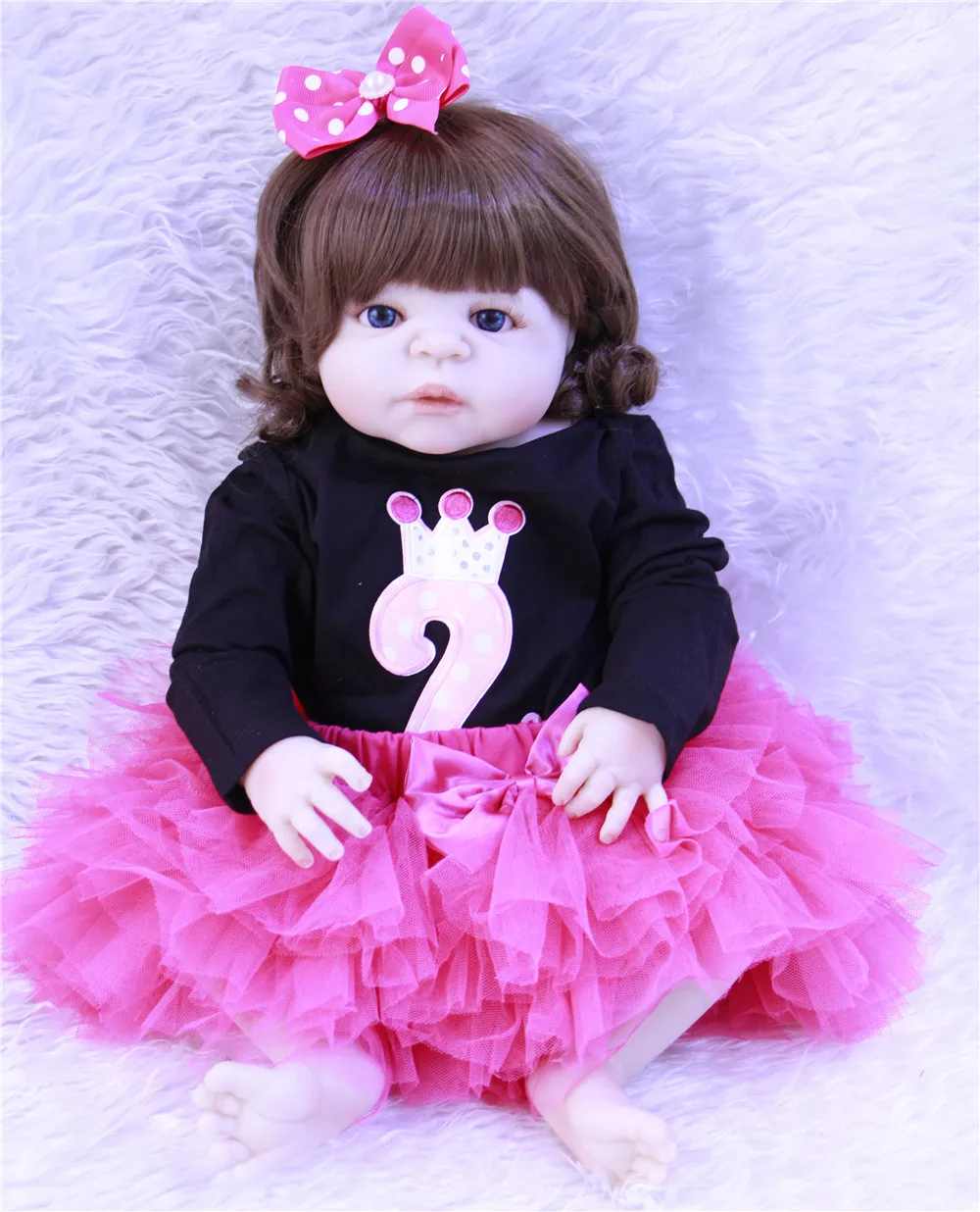 

Curly Adorable 55CM Reborn Doll Handmade Full Silicone Bebe Reborn Boy Doll Boneca In Cute Clothes Fashion Baby Dolls For Girls