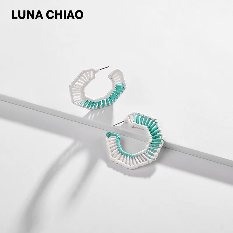 

LUNA CHIAO New Trendy Ombre Color Dyed Straw Raffia Wrapped Earring Geometric Hexagon Pentagon Hoop Earrings for Women