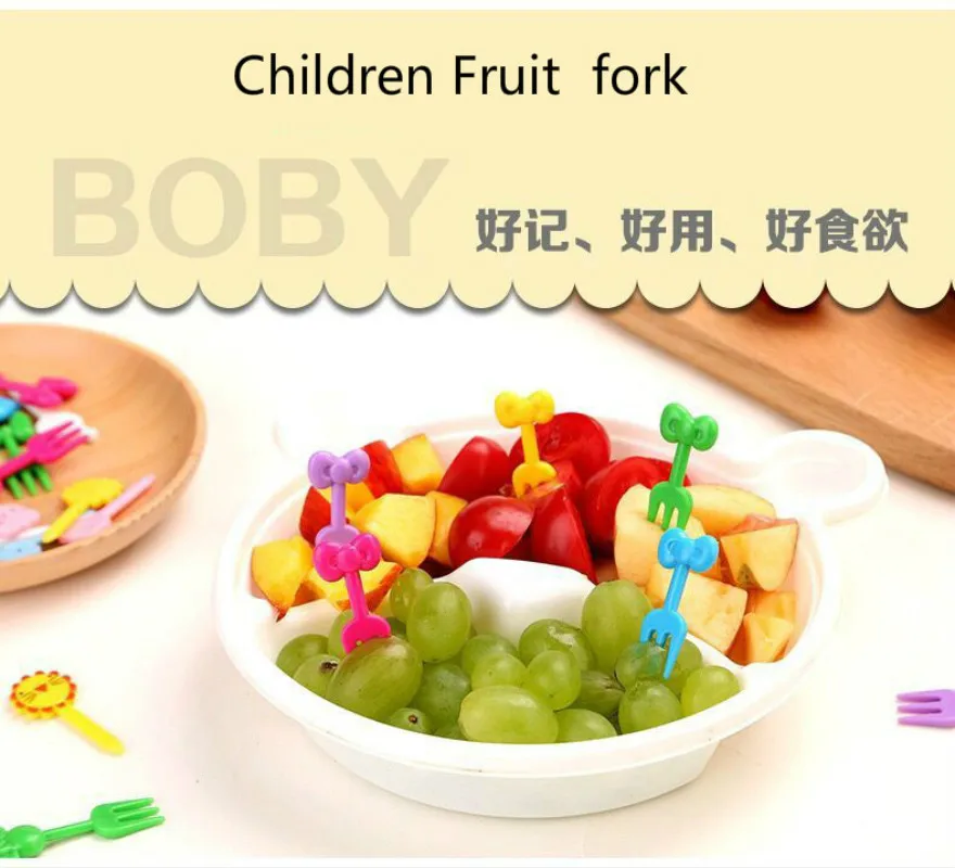 

10pcs/set Lovely minnie mickey Easy To Sign Mini Fruit Fork Cartoon Children Fruit fork