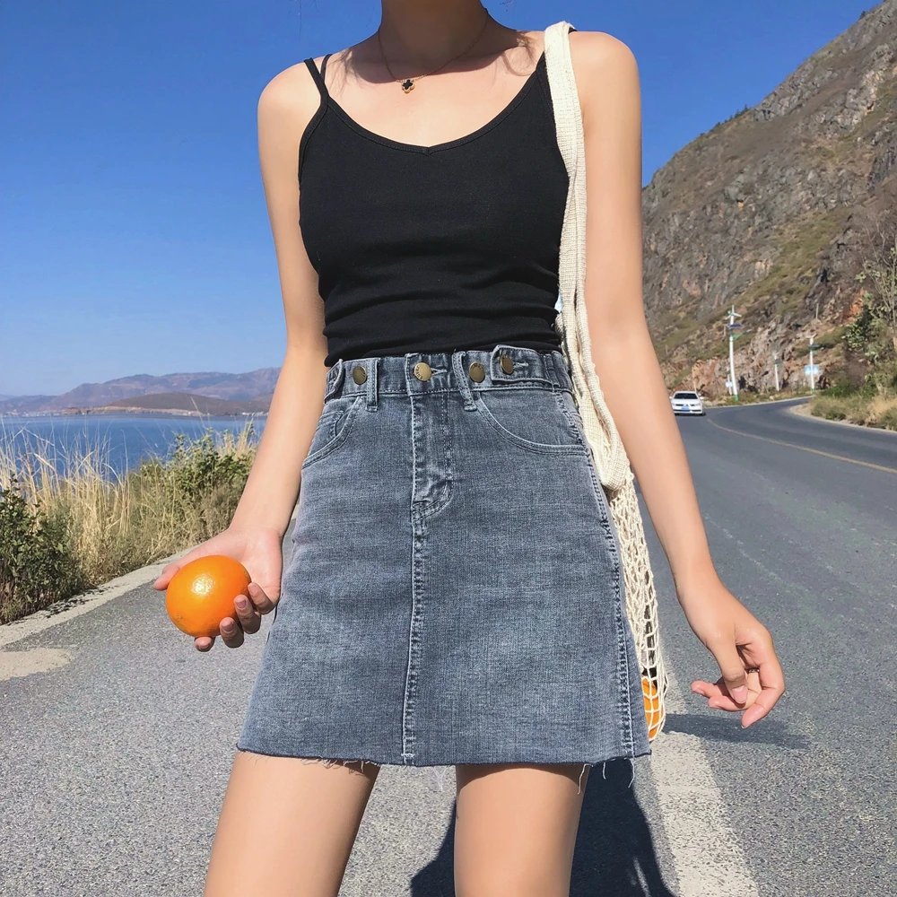Уличная одежда с высокой талией короткая джинсовая юбка 2019 сезон: весна–лето Новый Для женщин Юбки-карандаши с кнопками черный синяя